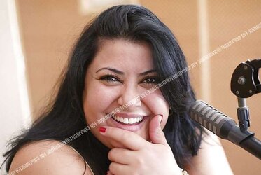 PLUMPER Tunisian Actress