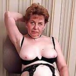 Granny EFFIE en een paar andere geile omas