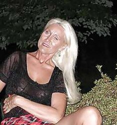 Granny EFFIE en een paar andere geile omas