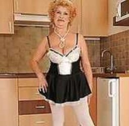 Granny EFFIE en een paar andere geile omas