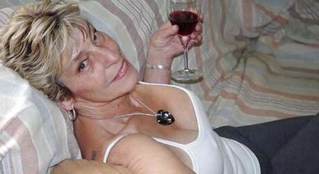 Wichsvorlagen teenager over legal bis granny