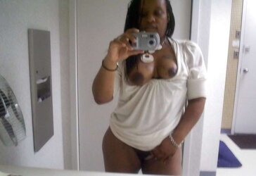 EBONY INEXPERIENCED CHICKS - SELF PHOTOS V