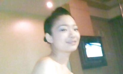 Chinese air hostess revealed