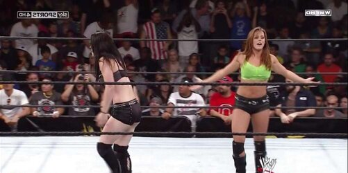 Britani Knight aka Paige WWE wrestling honey bevy