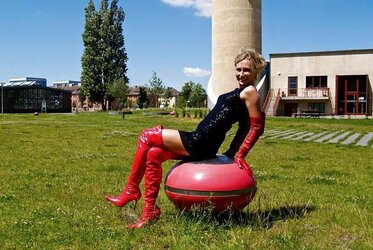 Shoe sluts Stiefel Schlampen