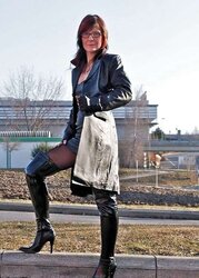 Shoe sluts Stiefel Schlampen