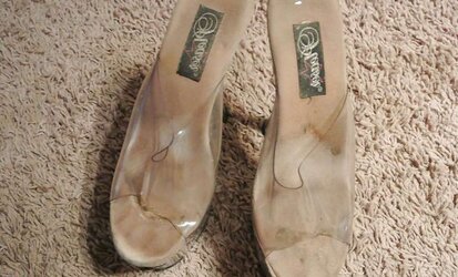 Adrianna Well Worn Stripper High-Heeled Shoes