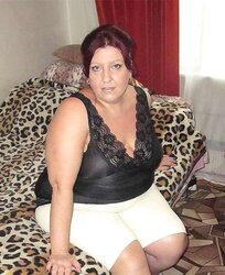 Mature dolls in thongs!