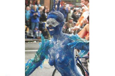 Bare Painted Gals in Public Fetish Gallery