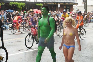 Bare Painted Gals in Public Fetish Gallery
