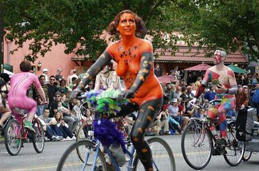 Bare Painted Gals in Public Fetish Gallery