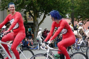 Bare Painted Gals in Public Fetish Gallery