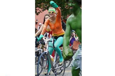 Bare Painted Gals in Public Fetish Gallery