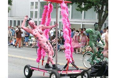 Bare Painted Gals in Public Fetish Gallery