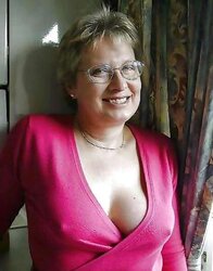 She left behind her brassiere 38.