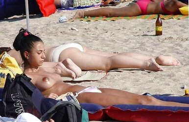 Beach Erotica 7 By twistedworlds