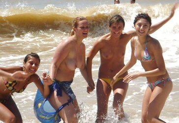 Beach Erotica 7 By twistedworlds