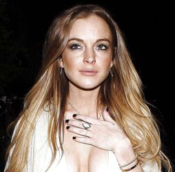 Astounding Lindsay Lohan Images