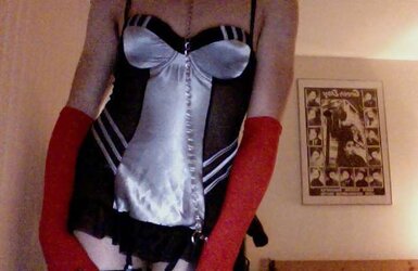 Emma Hoe crossdresser she-creature fuckslut pictures