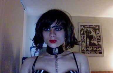 Emma Hoe crossdresser she-creature fuckslut pictures