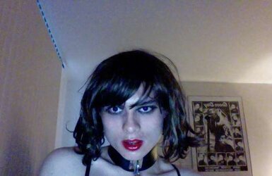 Emma Hoe crossdresser she-creature fuckslut pictures
