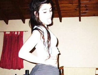 Una Nina Linda