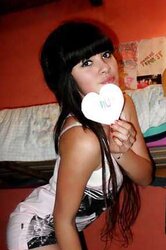 Una Nina Linda
