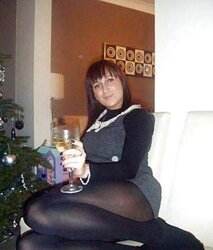 Amateurs in ebony tights
