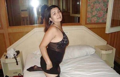 Madura WELL KNOWN Laura - spouse and youthful paramour !