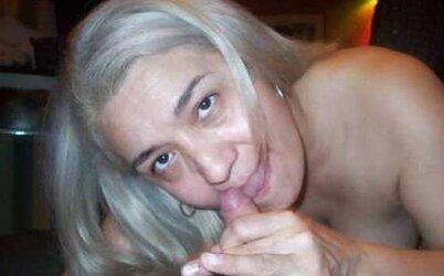 Madura WELL KNOWN Laura - spouse and youthful paramour !