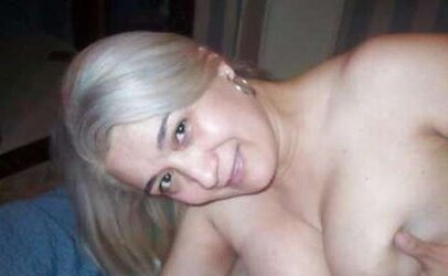 Madura WELL KNOWN Laura - spouse and youthful paramour !