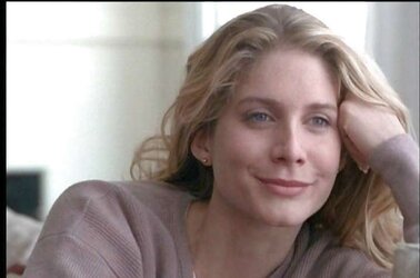 ELIZABETH MITCHELL in GIA