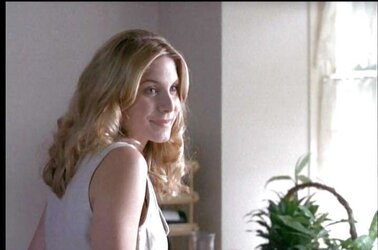 ELIZABETH MITCHELL in GIA