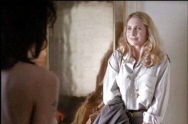 ELIZABETH MITCHELL in GIA
