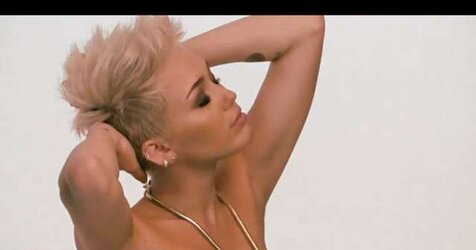 Miley Cyrus super Cool