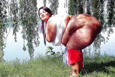 KICKASS PLUMPER WORLDS