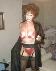 More spectacular granny Aunt S