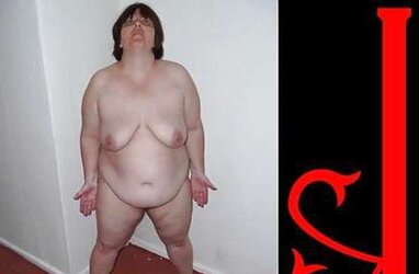 Nude posing in victim