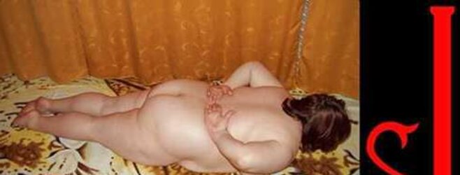 Nude posing in victim