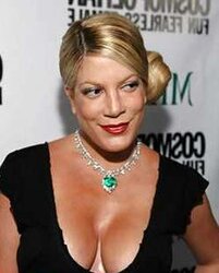 Tori Spelling Glamour, Bare, Caps