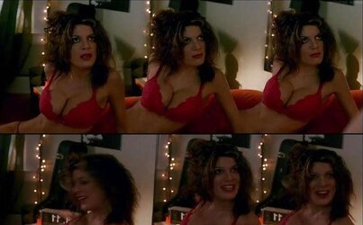 Tori Spelling Glamour, Bare, Caps