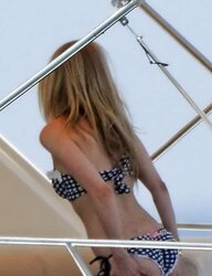 Avril Lavigne bathing suit again in St Tropez