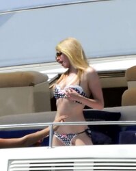 Avril Lavigne bathing suit again in St Tropez