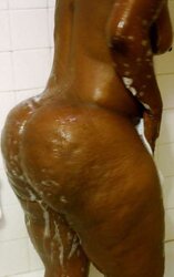Phat Ebony MUMMY Washing Her Thick Butt