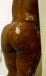 Phat Ebony MUMMY Washing Her Thick Butt