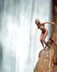 Super-Steamy Gals In Cold Water