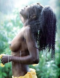 Super-Steamy Gals In Cold Water