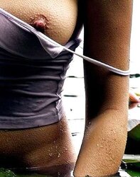 Super-Steamy Gals In Cold Water