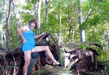 FRESH Tommy crossdresser in the forest