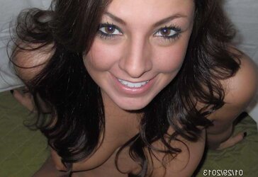 Modeling photos...